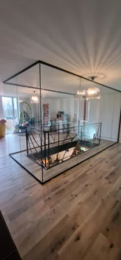 Garde-corps en verre style atelier design contemporain à Nivelles – Vitrerie RF